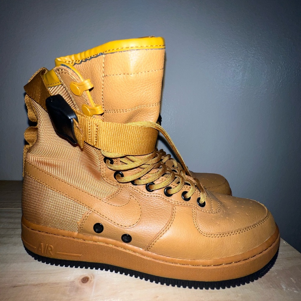 Nike SF AF1  High New w/o box  women’s size 10 special forces